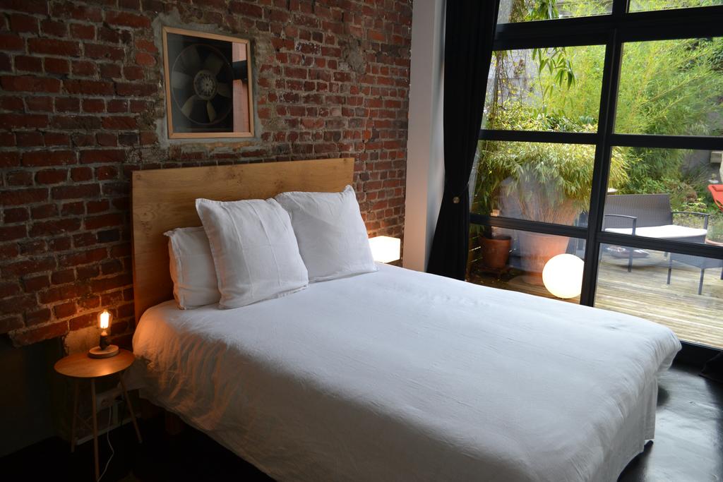 Art Bedroom : La Teinturerie Art Bedroom : La Teinturerie